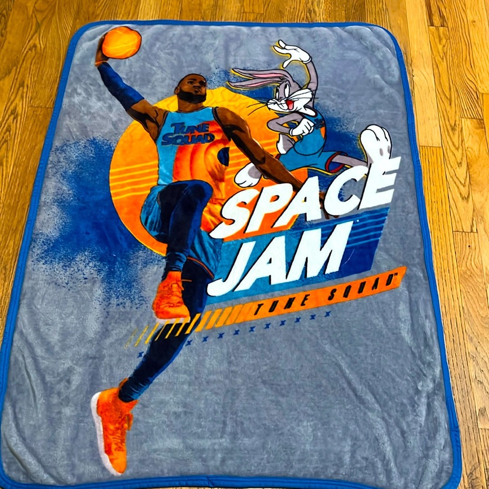 Space Jam 2 fleece blanket